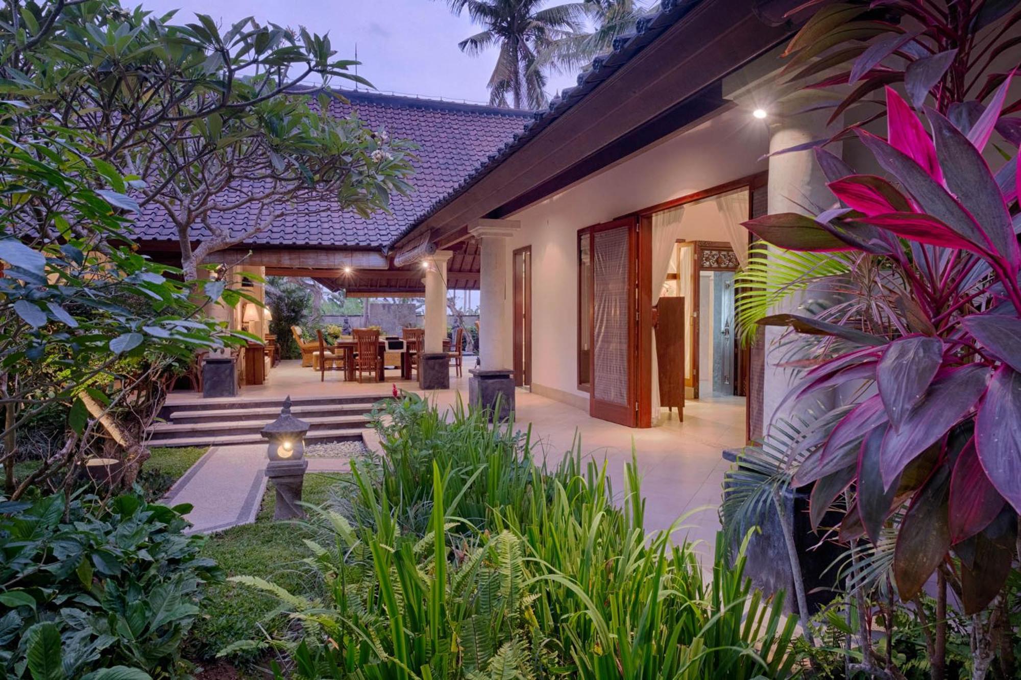 Kutus Kutus Saba Beach Villa Yogyakarta Dış mekan fotoğraf