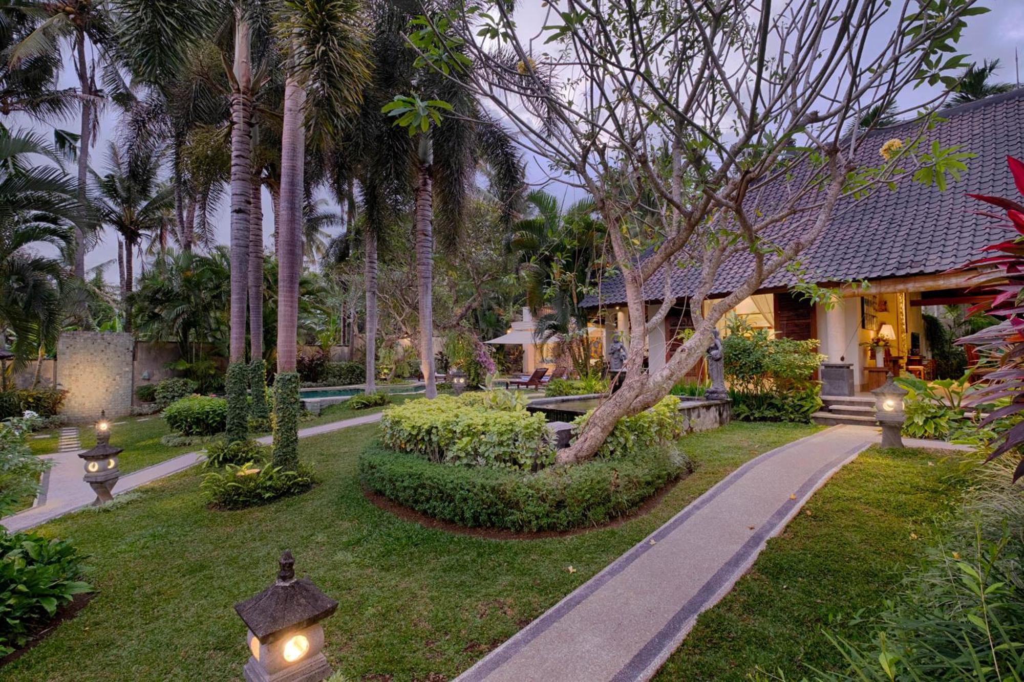 Kutus Kutus Saba Beach Villa Yogyakarta Dış mekan fotoğraf