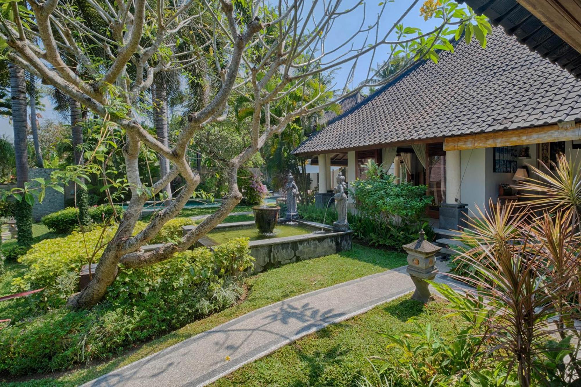 Kutus Kutus Saba Beach Villa Yogyakarta Dış mekan fotoğraf