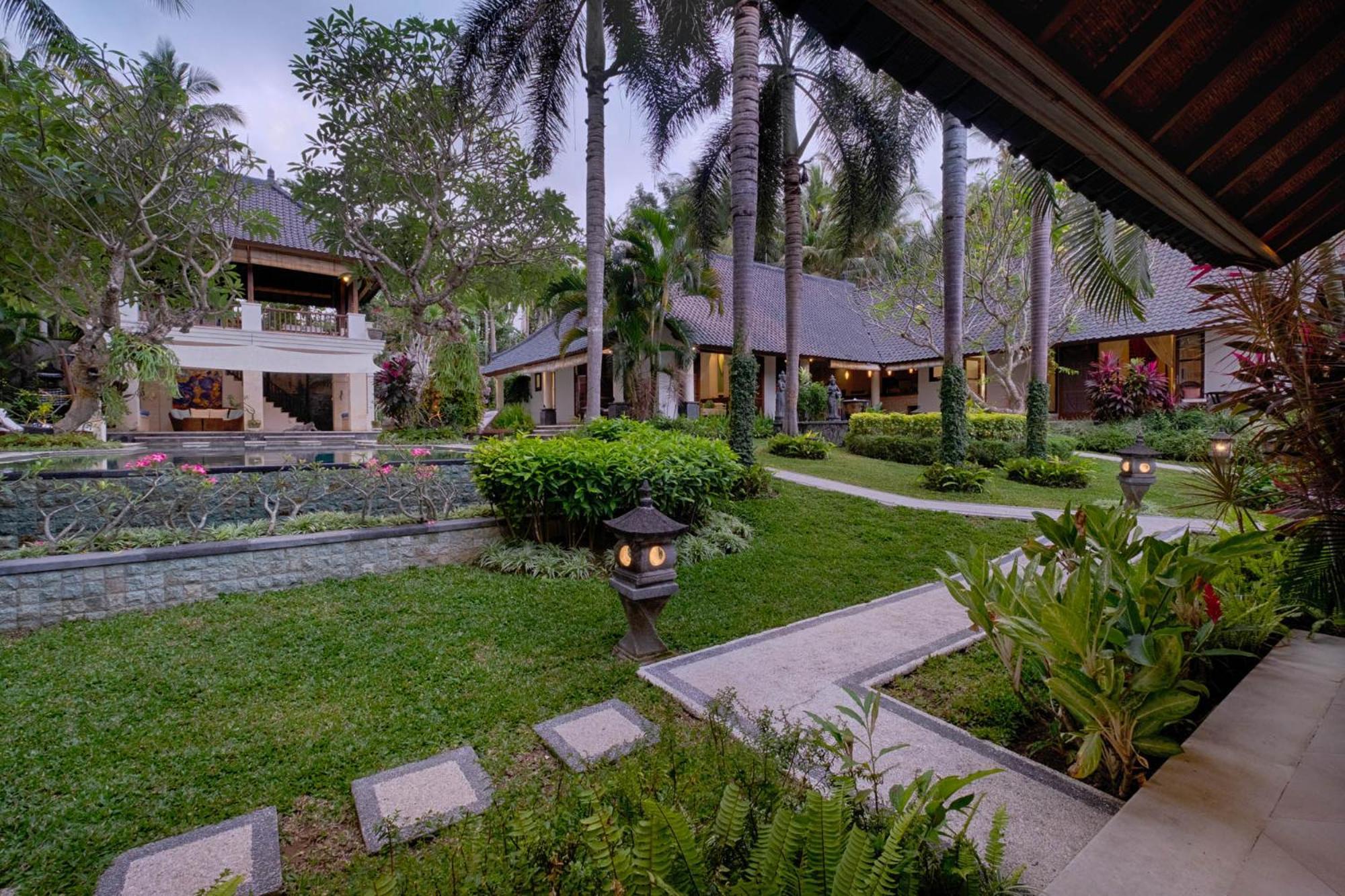 Kutus Kutus Saba Beach Villa Yogyakarta Dış mekan fotoğraf